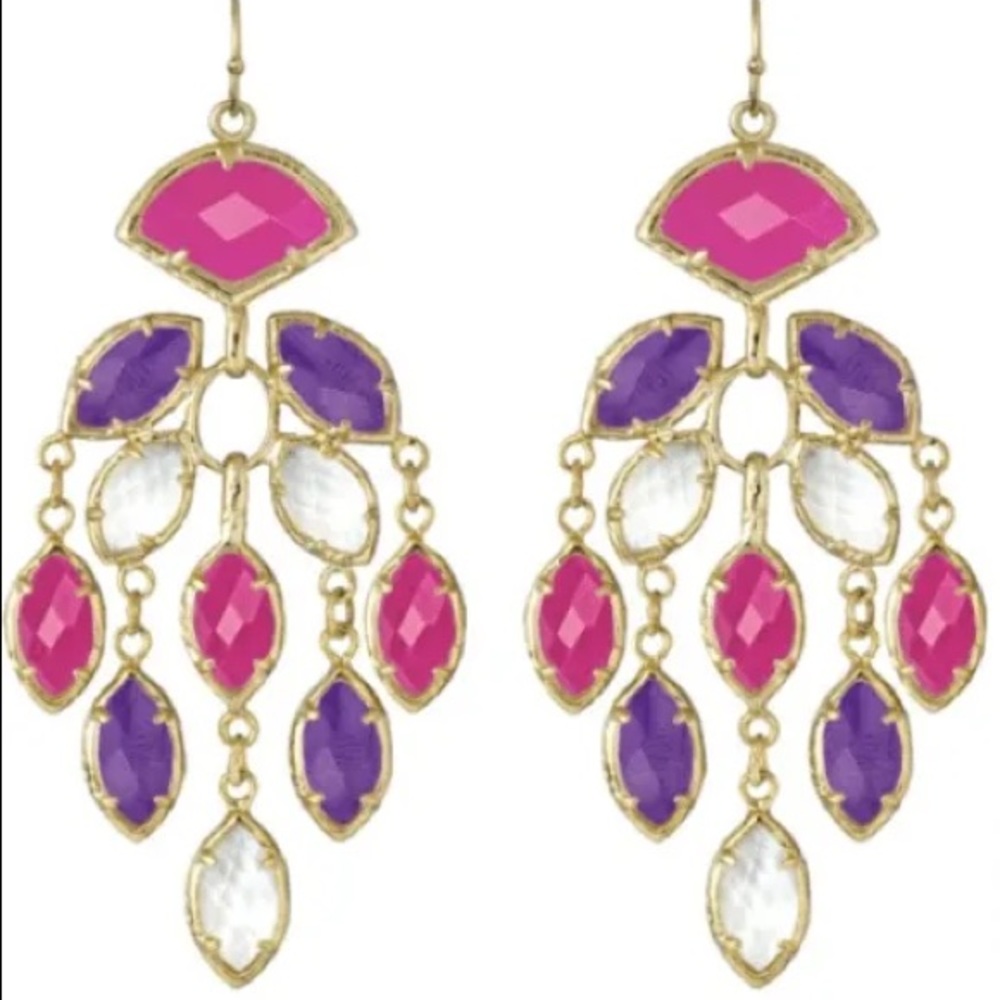 Kendra Scott ISO!!